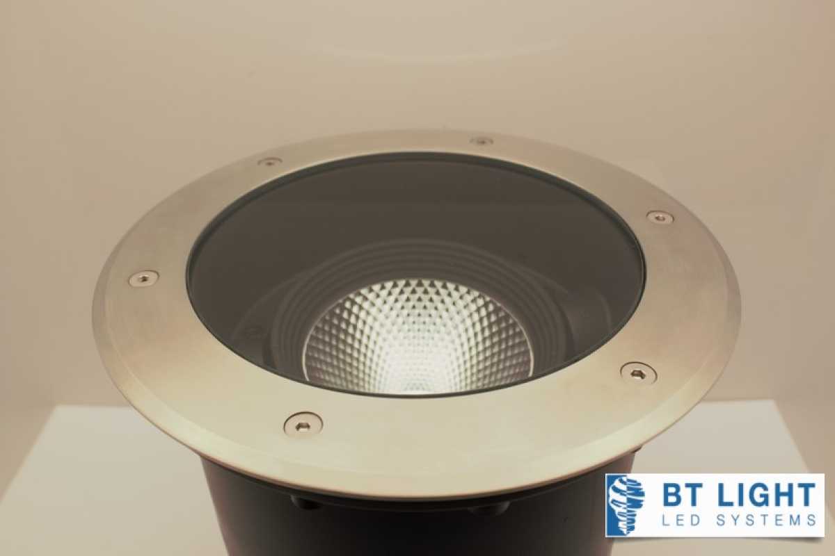 LED Bodenstrahler 30W / LED Bodeneinbaustrahler 30 W, Schwenkbar 25°, Dali, 3000K