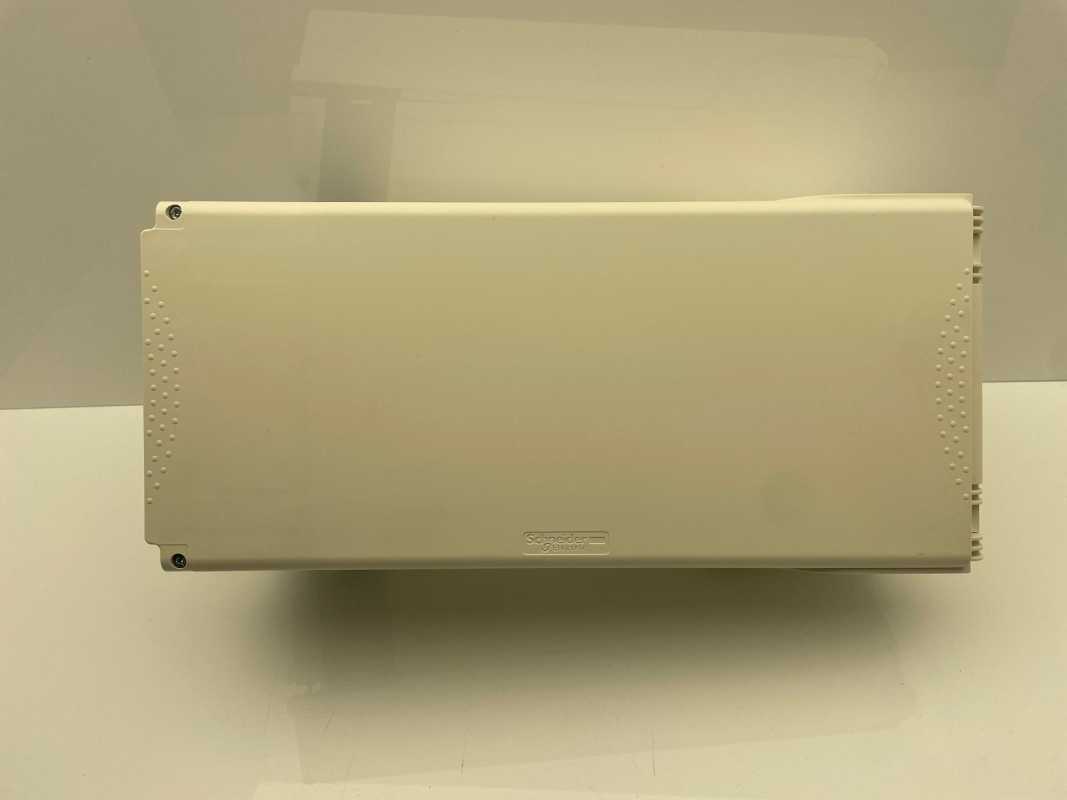 Schneider Electric Abgangskasten KSB100S­E4, NH00